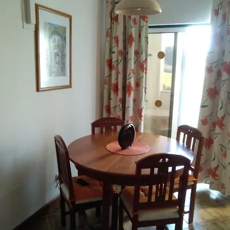 Edificio Vau Costa Holiday home