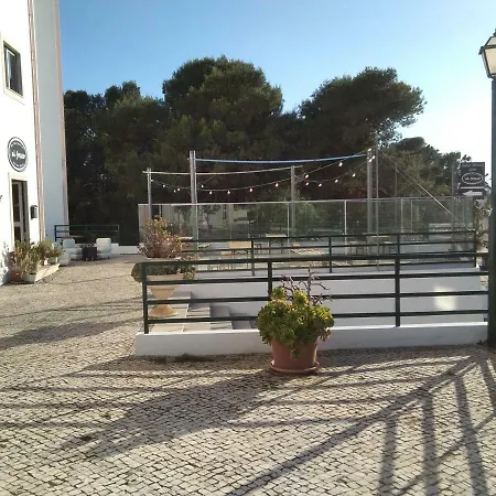 Edifício Vau Costa *